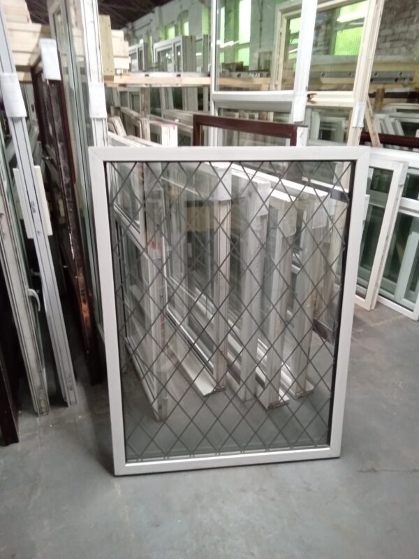 Used White Upvc Window 1090mm x 1450mm LW0038 - Image 3