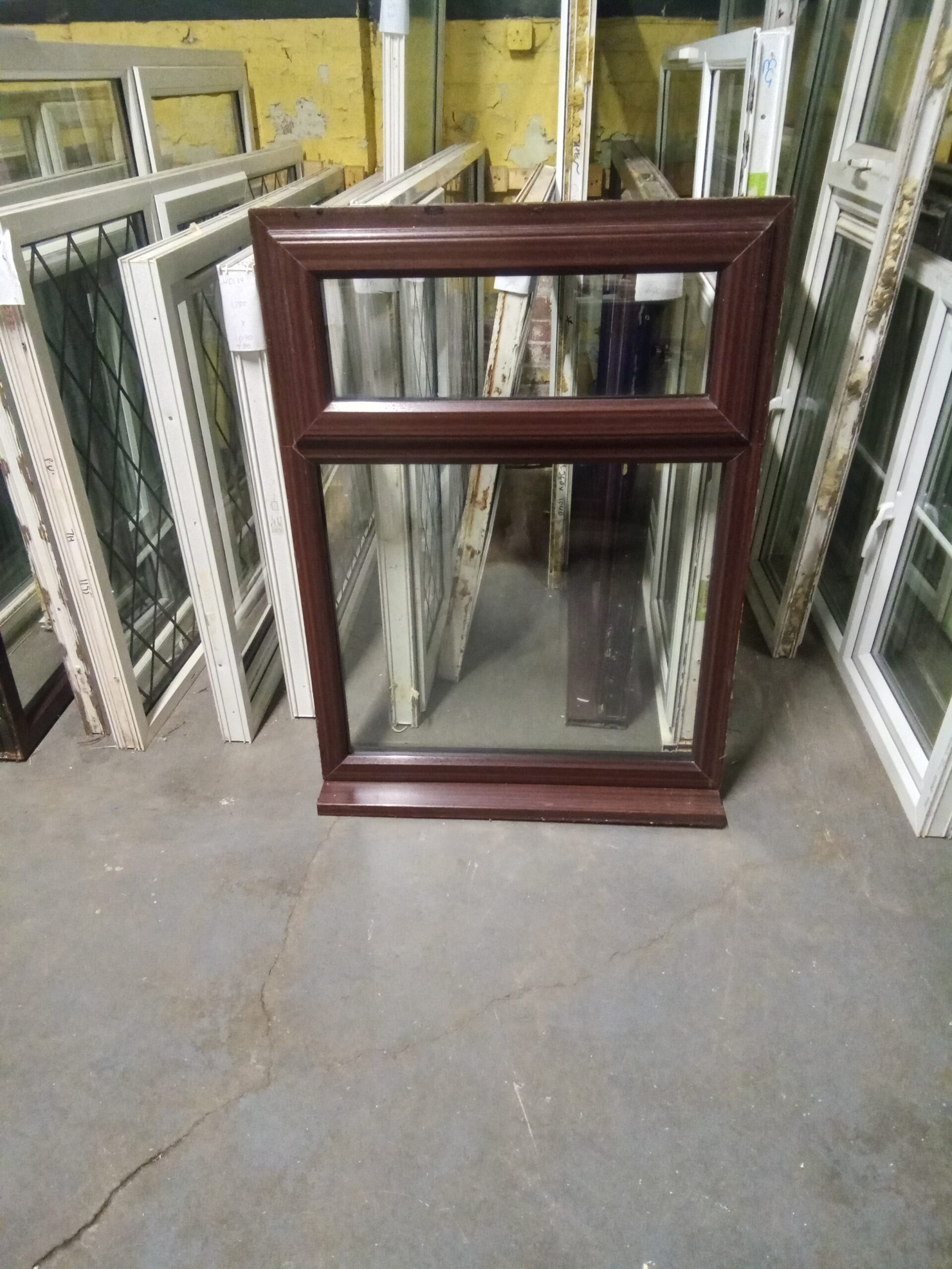 Use Woodgrain Upvc Window 900mm X 1200mm Lw0014 Used Upvc Windows And Doors