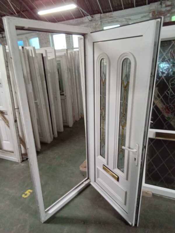 Used White Upvc Front Door 895mm x 2085mm 0342 - Image 3