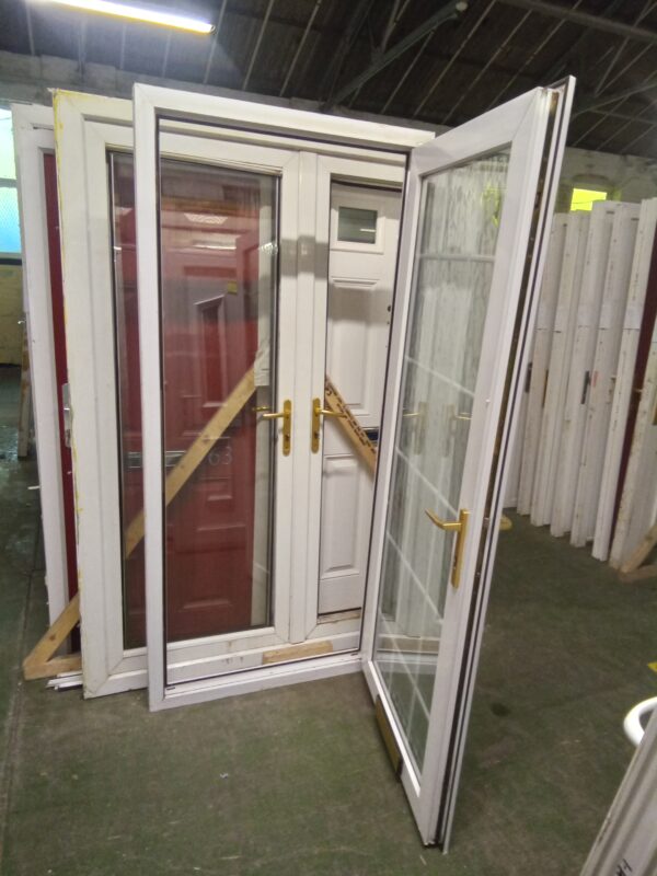 Used White Upvc Front Door 925mm x 2040mm 0353 - Image 4