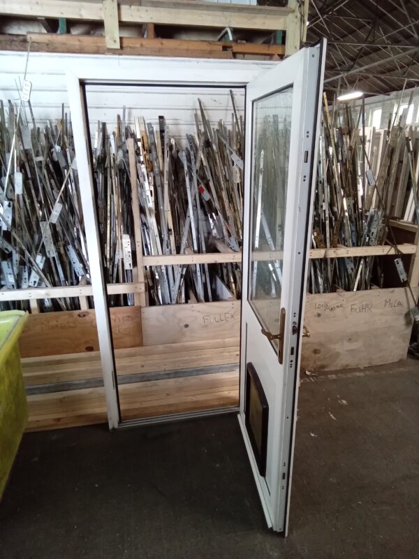 Used White Upvc Back Door 920mm x 2030mm 0633 - Image 4