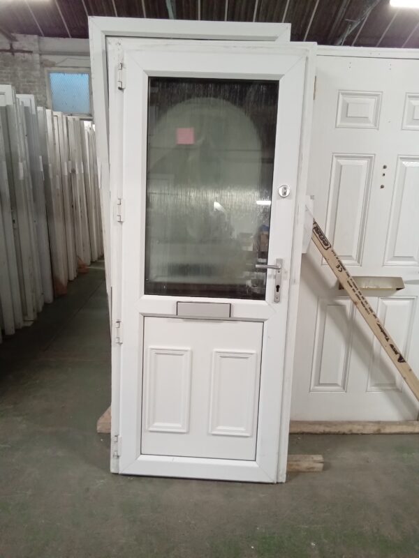 Used White Upvc Front Door 875mm x 2040mm 0191 - Image 3
