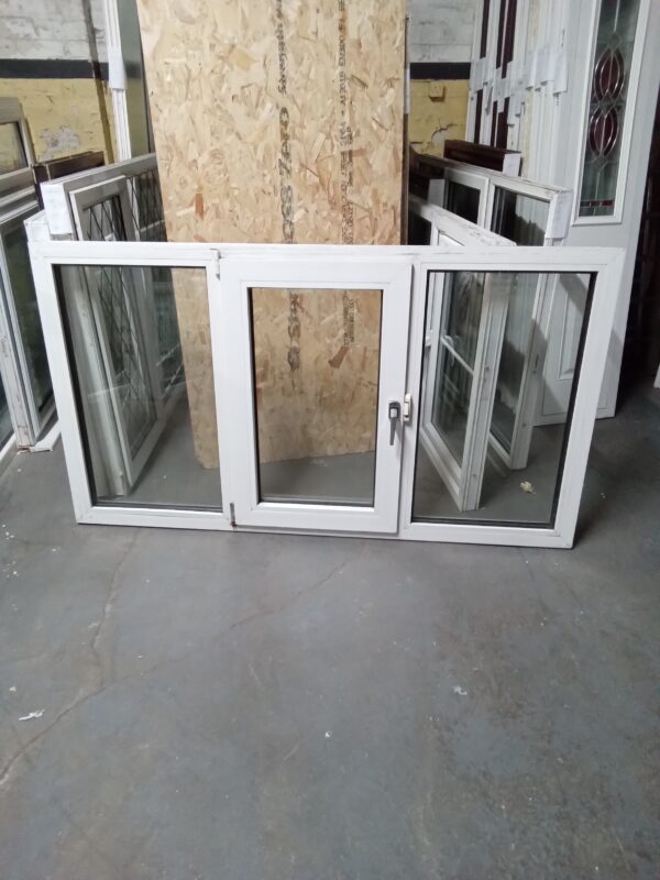 Used White Upvc Window TILT AND TURN 1850mm x 1030mm LW0066 - Image 5
