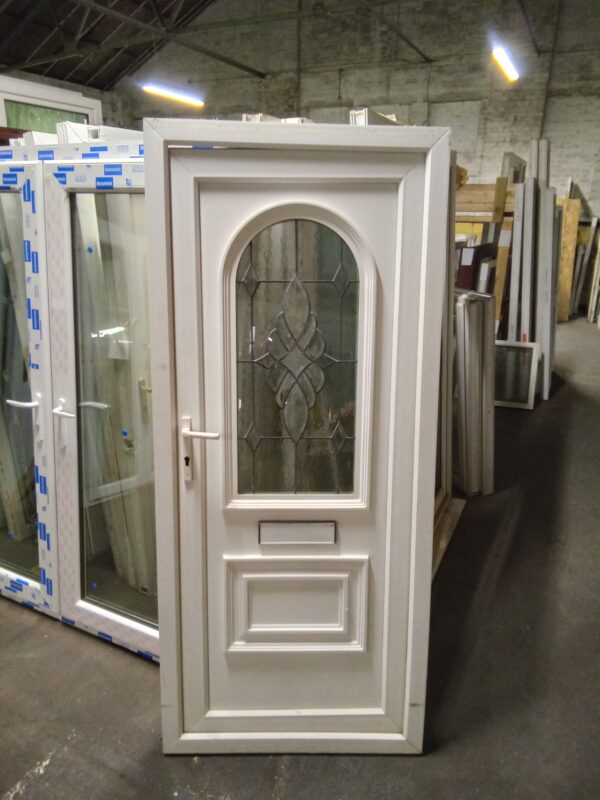 Used White Upvc Front Door 895mm x 2055mm 0801 - Image 4