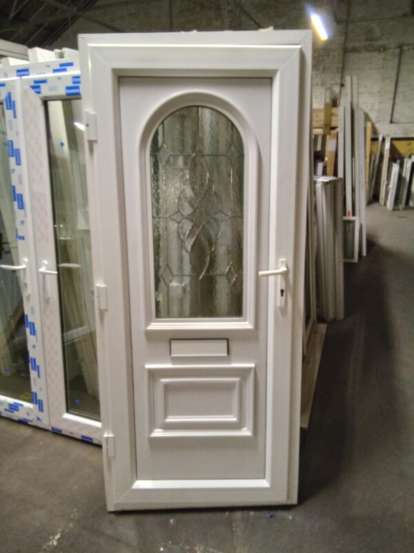 Used White Upvc Front Door 895mm x 2055mm 0801 - Image 3