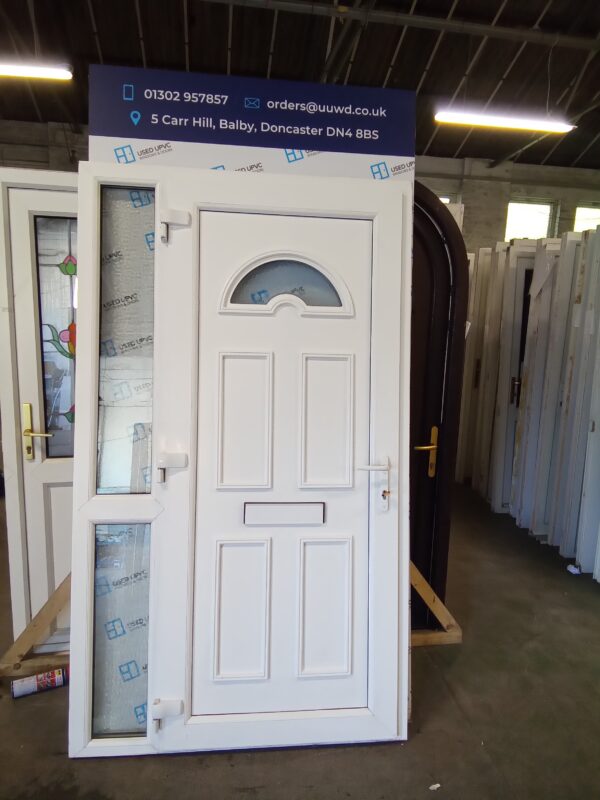 Used White Upvc Front Door And Side Panel 1200mm x 2070mm FD0003 - Image 3