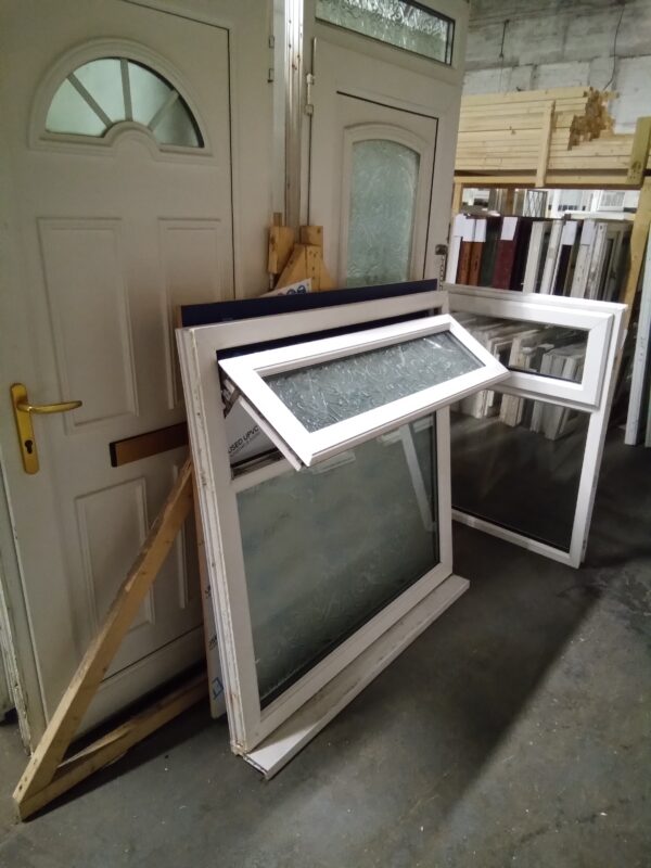 Used white Upvc Window 1210mm x 1215mm LW0133 - Image 4