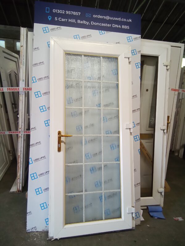 Used white Upvc Back Door 895mm x 2030mm 0435 - Image 3