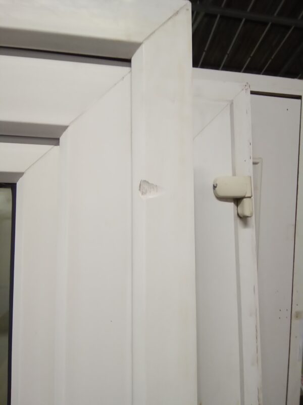Used white Upvc Stable Door 905mm x 2040mm - Image 7
