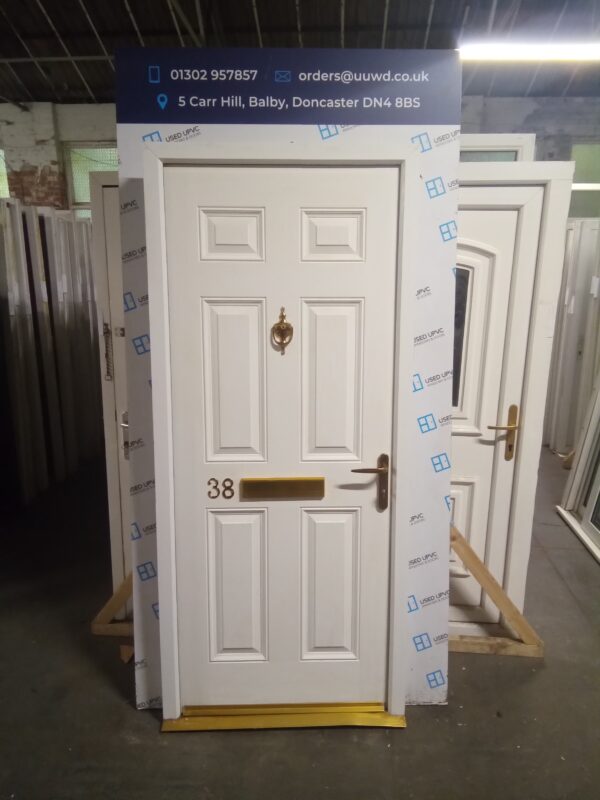Used White Composite Front Door 910mm x 2080mm 0541