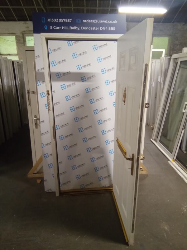 Used White Composite Front Door 910mm x 2080mm 0541 - Image 4