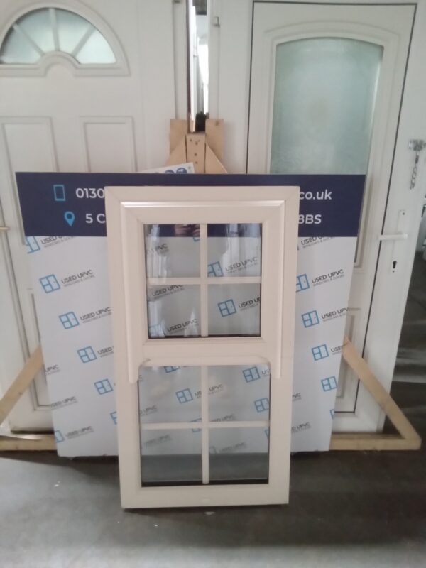 Used White Upvc window 655mm x 1220mm WO229