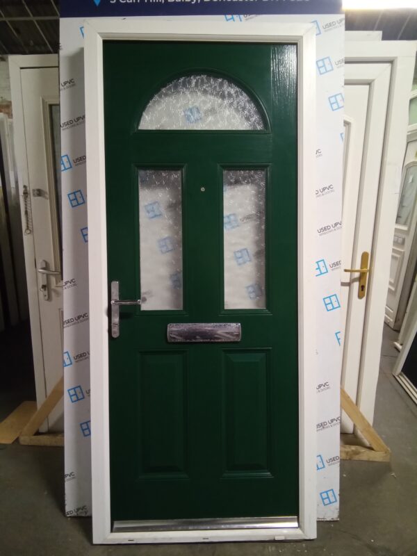 Used green composite front door 925mm x 2115mm 0515