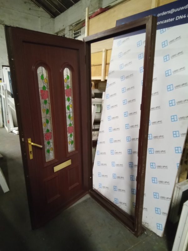 Used Woodgrain upvc Front Door 925mm x 2060mm 0868 - Image 4