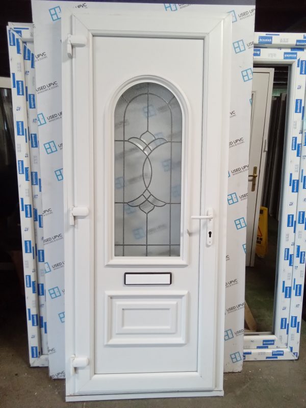 Used white Upvc Front Door 895mm x 2040mm 0200 - Image 3