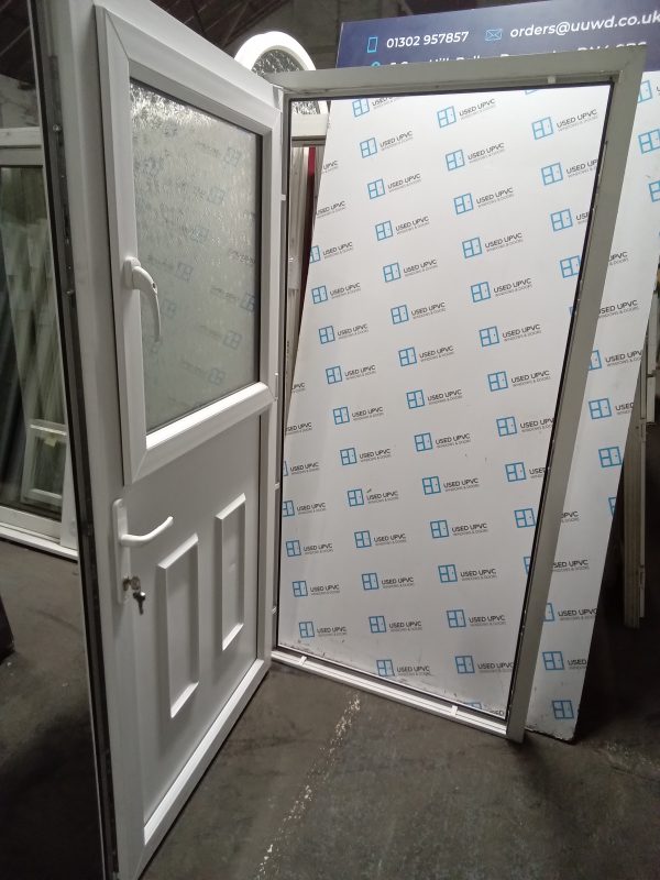 Used white back stable door 1010mm x 2025mm 0833 - Image 4