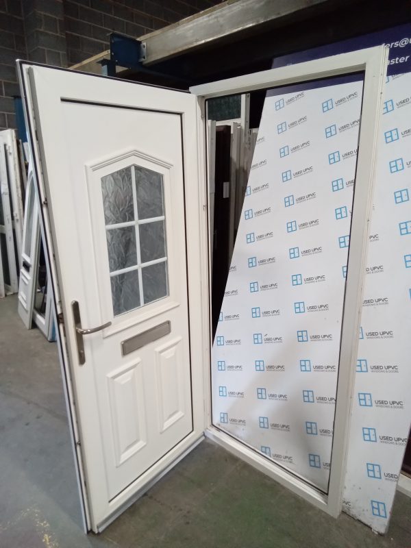 Used white Upvc Front Door 910mm x 2025mm 0776 - Image 4