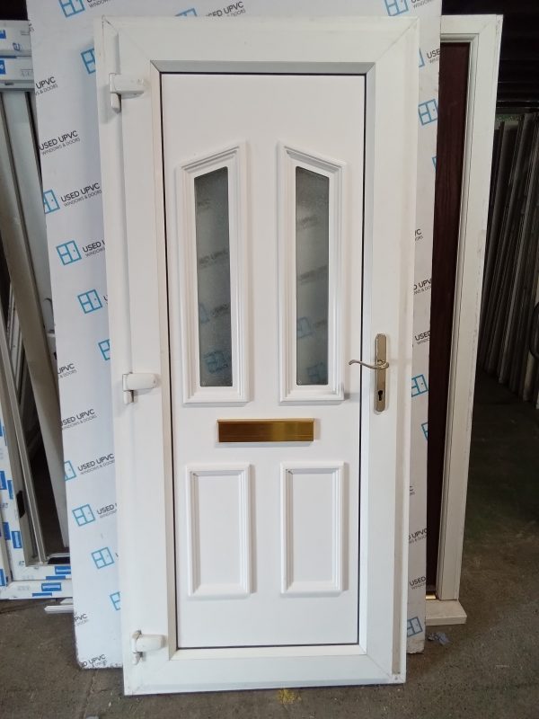 Used white Upvc Front Door 925mm x 2070mm 0041 - Image 3