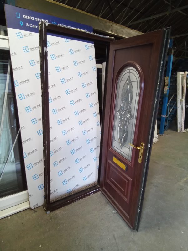 Used Rosewood Upvc Front Door 885mm x 2090mm 0192 - Image 4