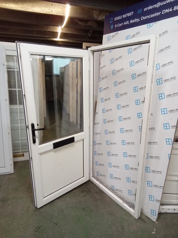 Used White Upvc Front Door 940mm x 1960mm 0334 - Image 4