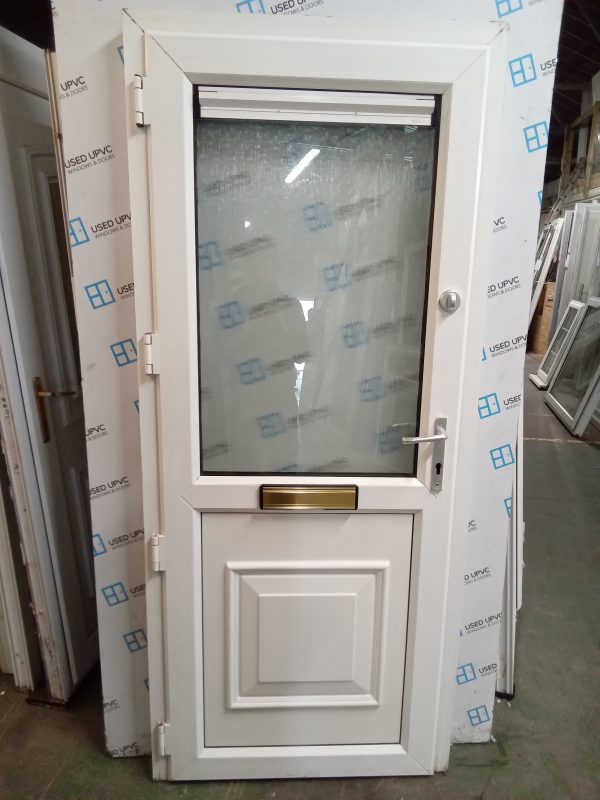 Used White Upvc Front Door 890mm x 2055mm 0288 - Image 3