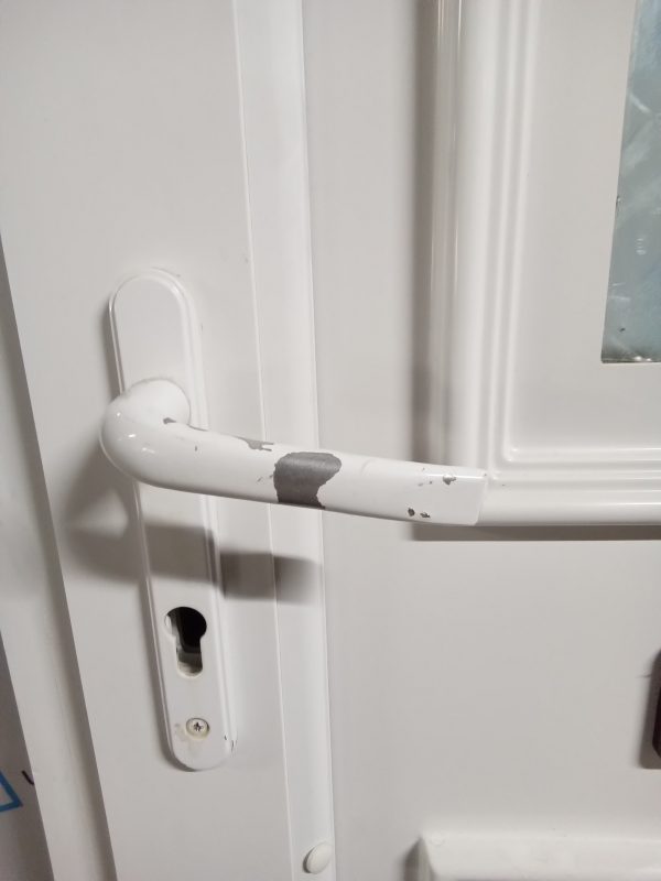 Used White Upvc Front Door 895mm x 2070mm (875mm reduced) 0872 - Image 5