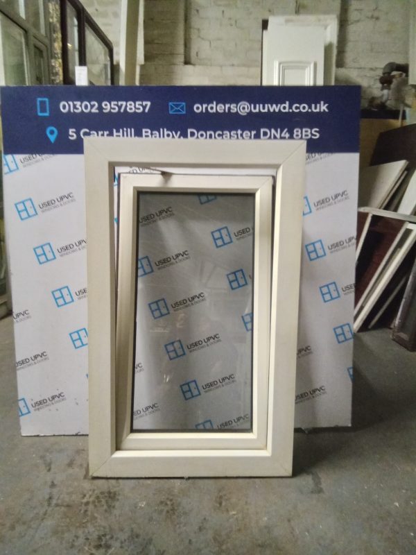 Used White Upvc Tilt And Turn Window 640mm x 1030mm W0201 - Image 6