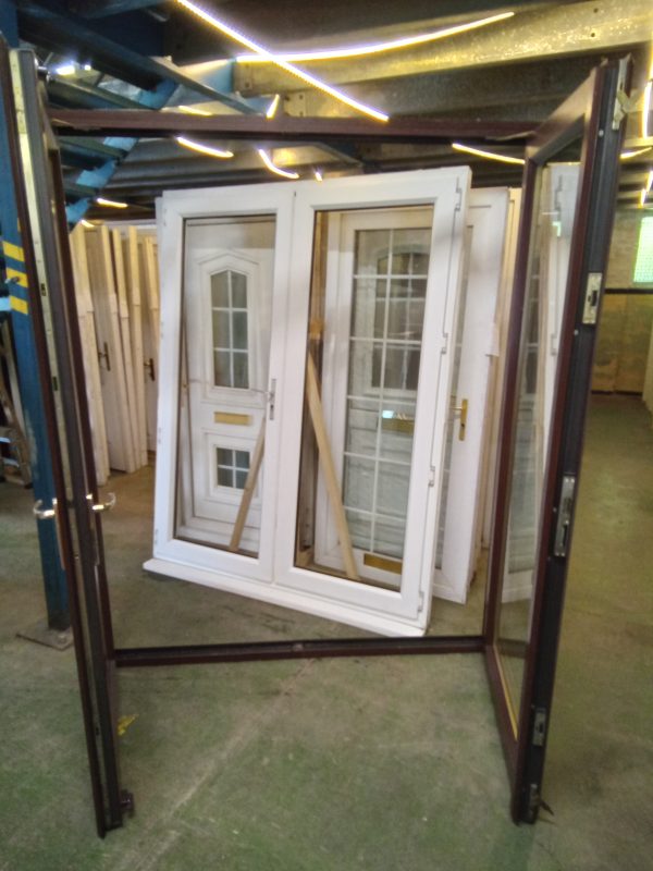 Used woodgrain upvc french doors 1810 mm x 2180 mm EA6 - Image 5