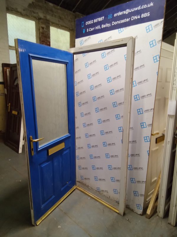Used blue composite front door 920mm x 2000mm 0842 - Image 4