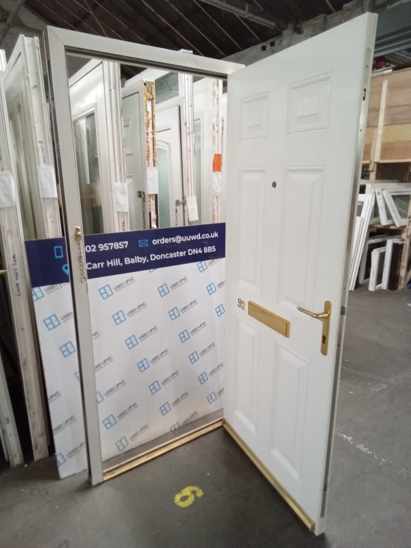 Used White Composite Front Fire Door 920mm x 2020mm 0819 - Image 3