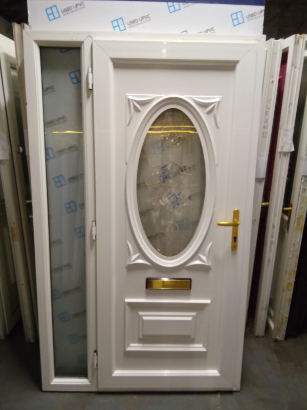 Used white Upvc front door and side panel 1220mm x 2035mm DS002 - Image 3