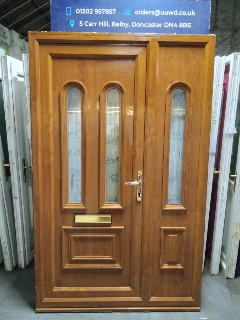 Used Oak Upvc Front Door And Side Panel 1350mm x 2160mm DS003 Used