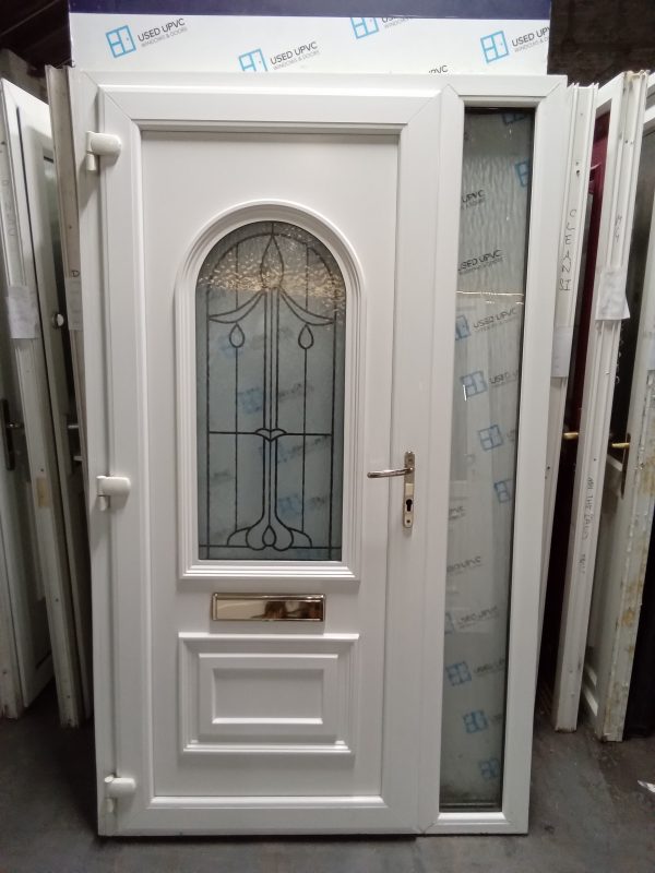 Used white Upvc Front Door And Side Panel 1220mm x 2040mm (1200mm reduced) DS006 - Image 3