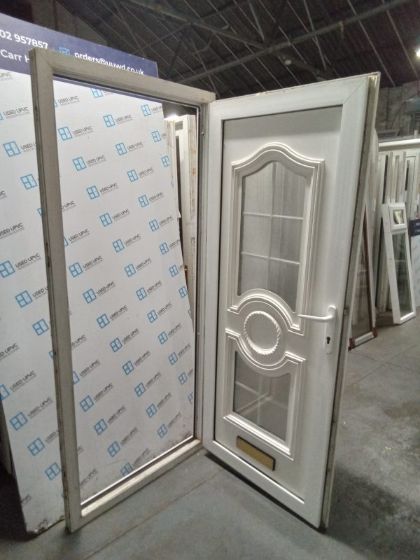 Used white Upvc Front Door 925mm x 2090mm 0314 - Image 4
