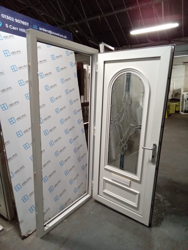 Used white Upvc Front Door 930mm x 2055mm 0491 - Image 4