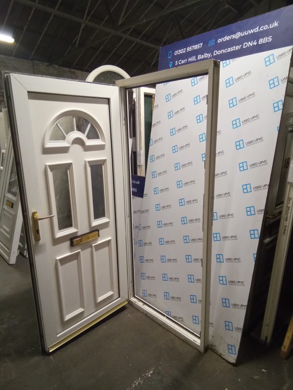 Used white Upvc front door 915mm x 2045mm 0747 - Image 4
