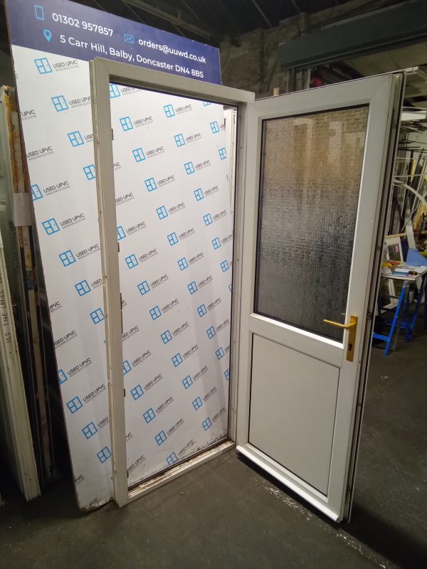 Used white Upvc Back Door 840mm x 2055mm 0373 - Image 4