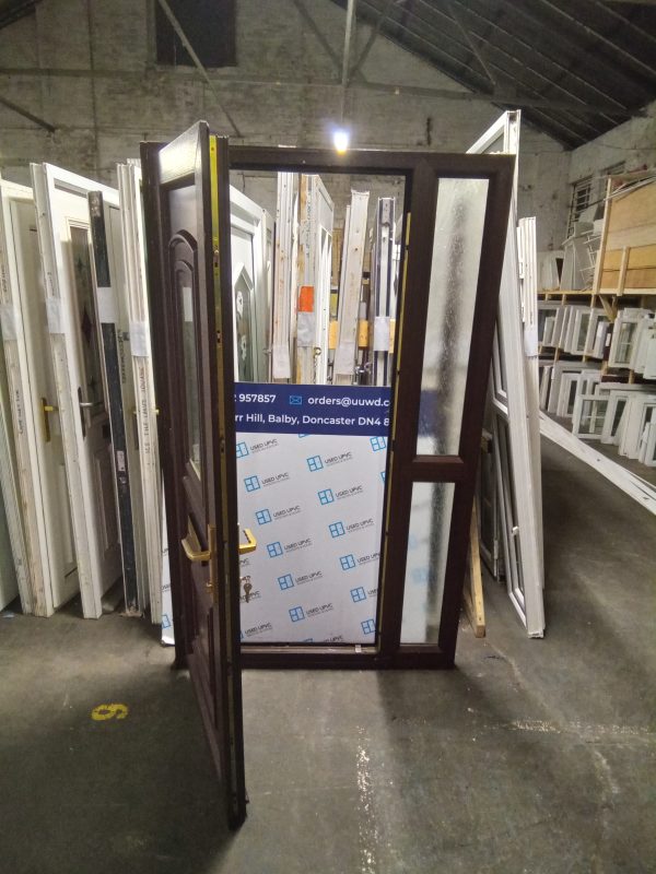 Used Woodgrain Upvc Front Door And Side panel 1220mm x 2070mm DS023 - Image 4