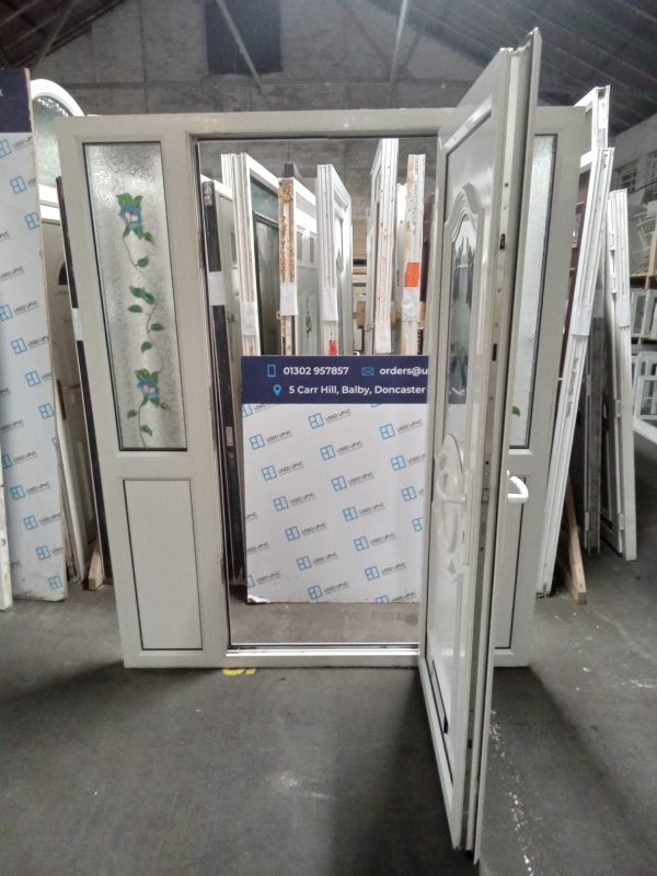 Used White Upvc Front Door Two Side Panels 1670mm x 2060mm DS034 - Image 3