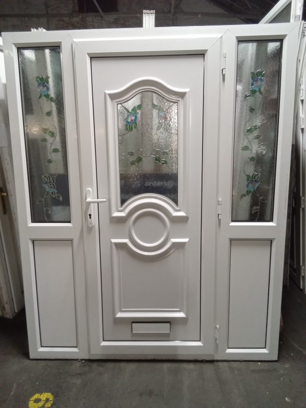 Used White Upvc Front Door Two Side Panels 1670mm x 2060mm DS034 - Image 4