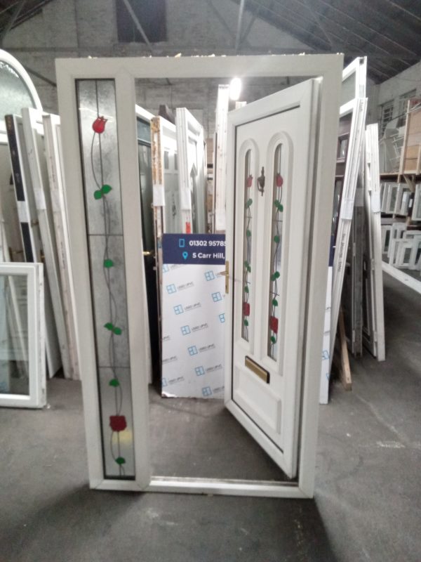 Used White Upvc Front Door And Side Panel 1165mm x 2074mm DS005 - Image 3