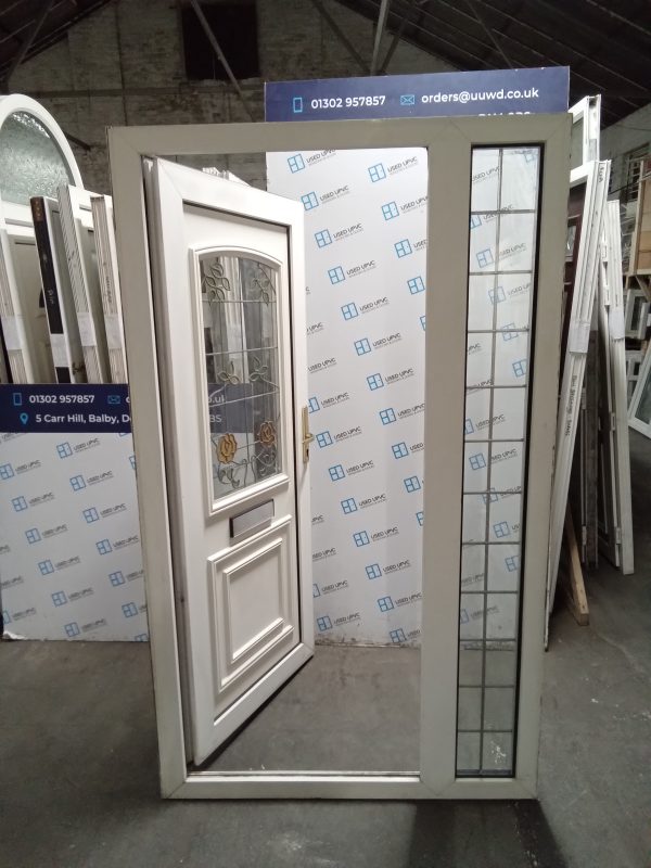 Used White Upvc Front Door And Side Panel 1250mm x 2040mm DS0041 - Image 2