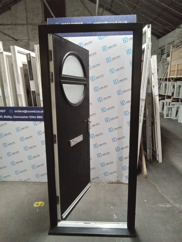 Used Black Composite Front Door 925mm x 2065mm 0566 - Image 2