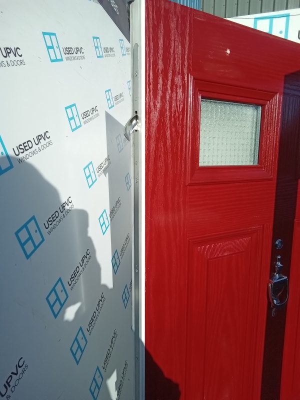 Used red Composite Front Fire Door 890mm x 1995mm C8D02 - Image 4