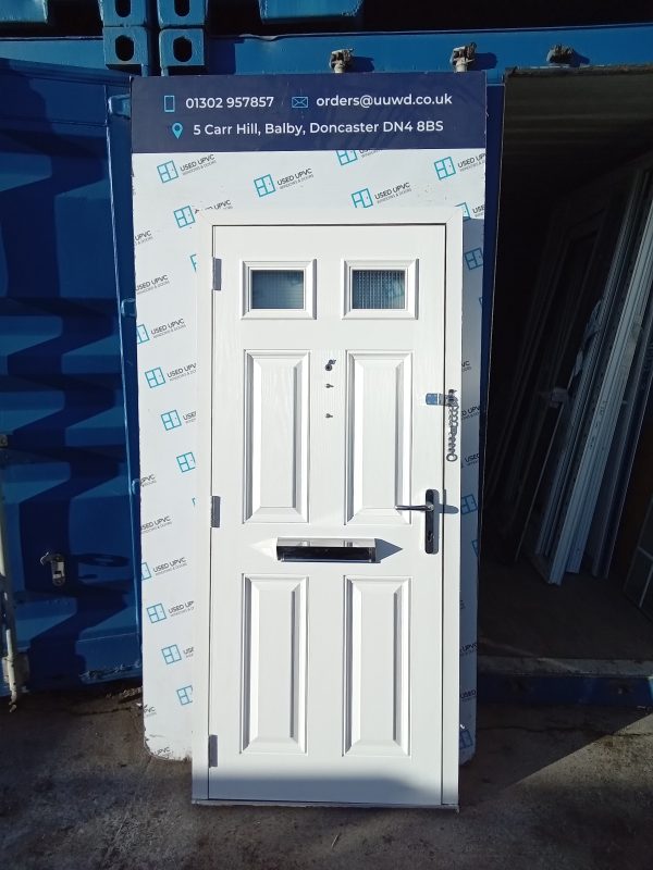 Used red Composite Front Fire Door 890mm x 1995mm C8D02 - Image 2