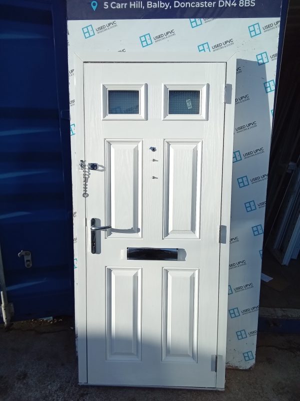 Used red on white composite front door 905mm x 2000mm C8D13 - Image 2