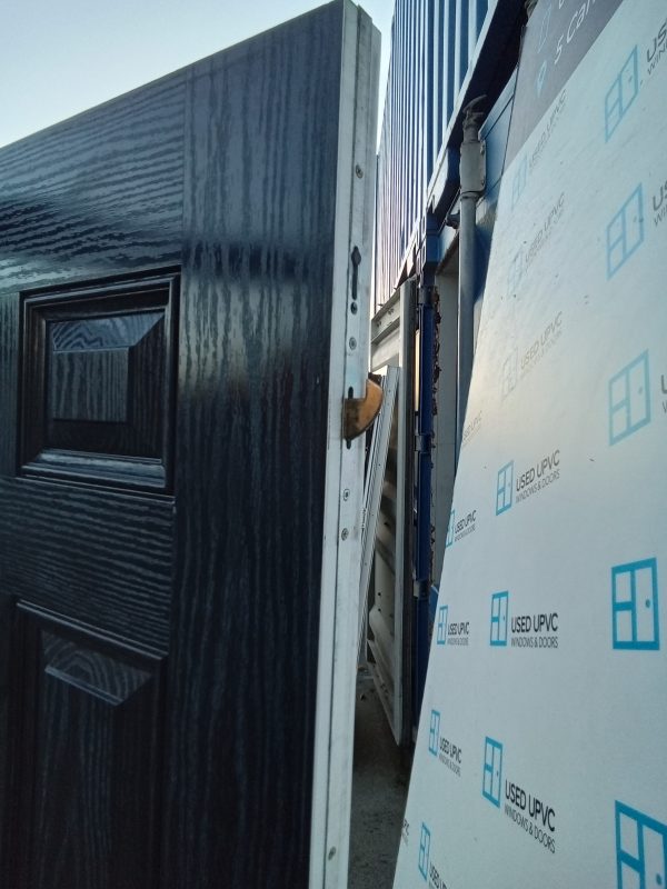 Used Blue Composite Front Door 970mm x 2090mm C8D20 - Image 5