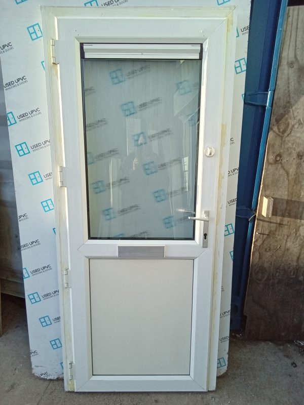 Used White Upvc Front Door 905mm x 2075mm C8D40 - Image 2