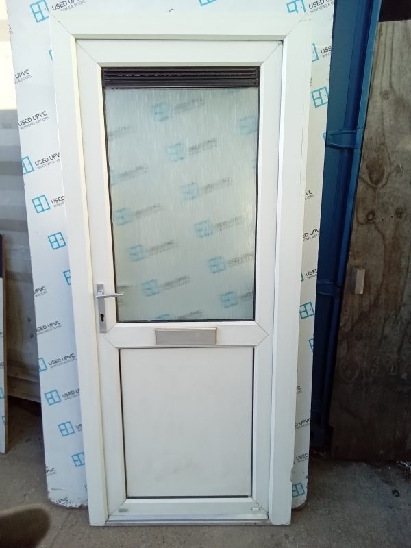Used White Upvc Front Door 905mm x 2075mm C8D40
