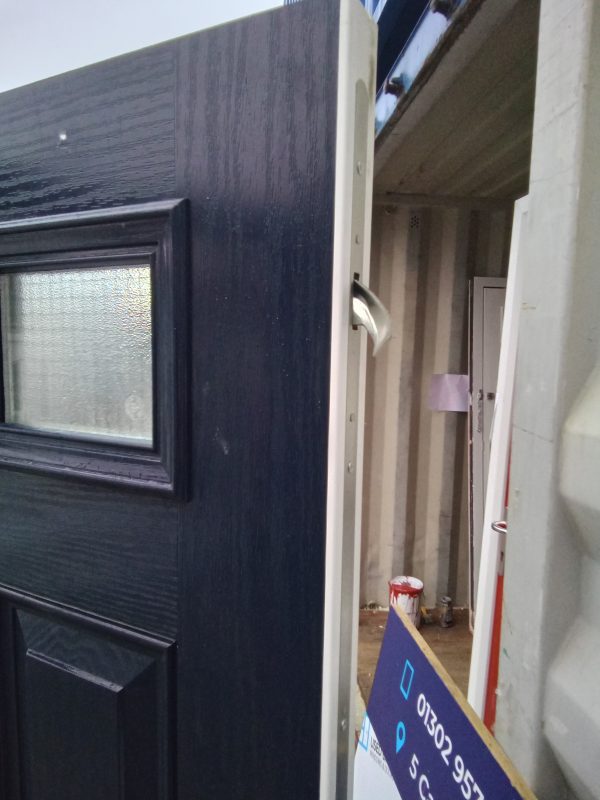 Used dark blue Composite front door 935mm x 1970mm C8D52 - Image 4
